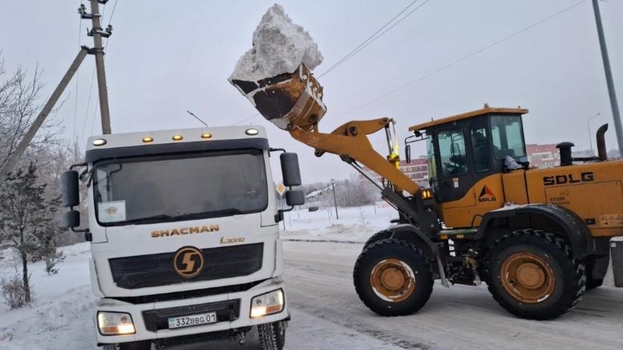 Астанада қар шығаруға 3 мыңнан астам жұмысшы жұмылдырылды