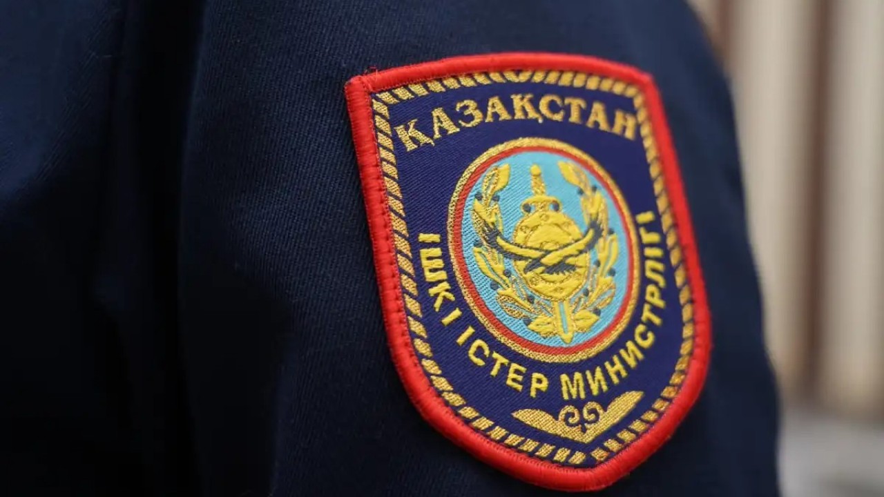 Алматыда есірткі таратумен айналысқан 29 жастағы тұрғыннан 25 орама мефедрон тәркіленді