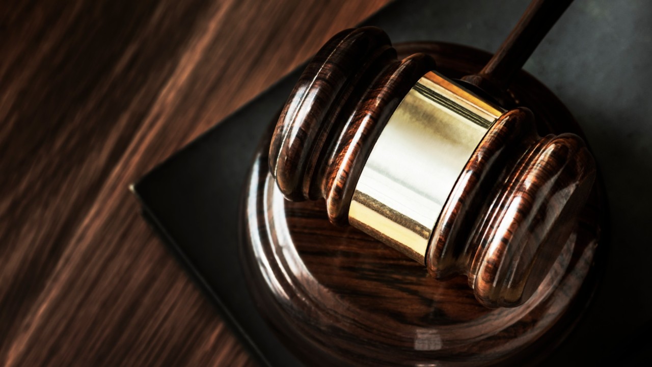 ШҚО дүкен кассирі миллионнан астам ақша ұрлағаны үшін сотталды