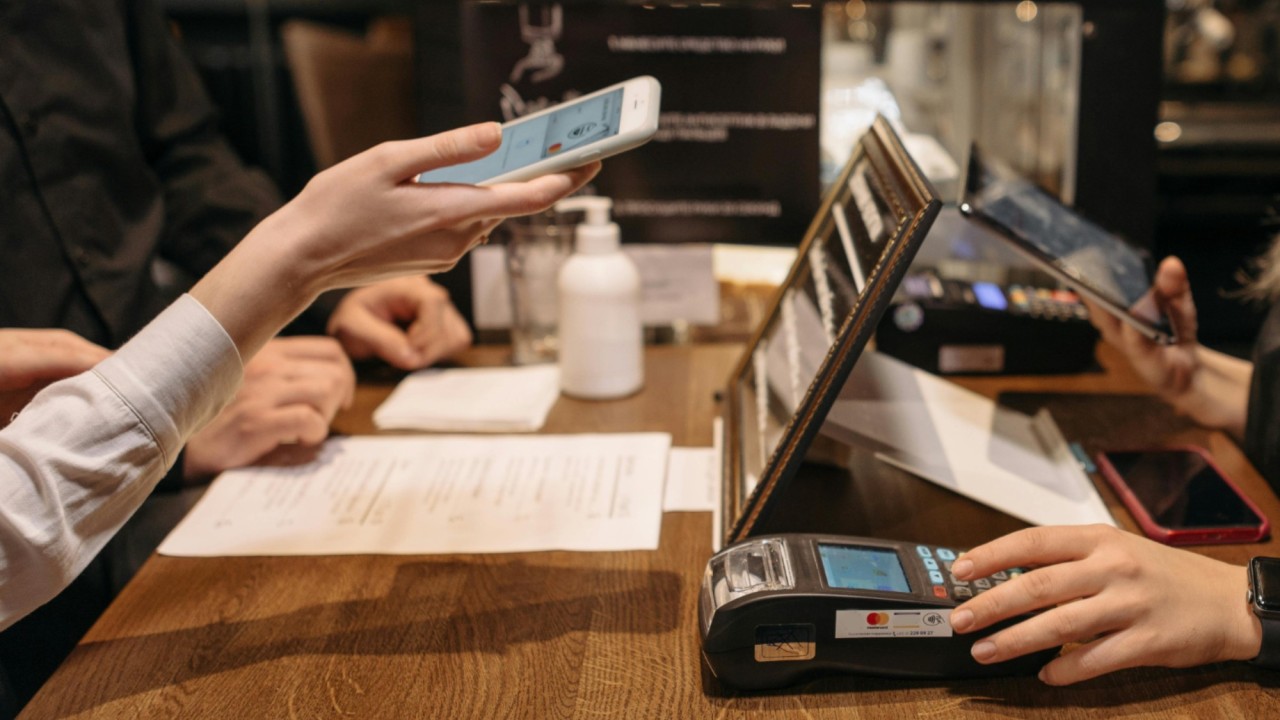 ЖИ арқылы жалған чек жасаған: Жетісуда кәмелетке толмаған жастардың теріс әрекеті әшкереленді