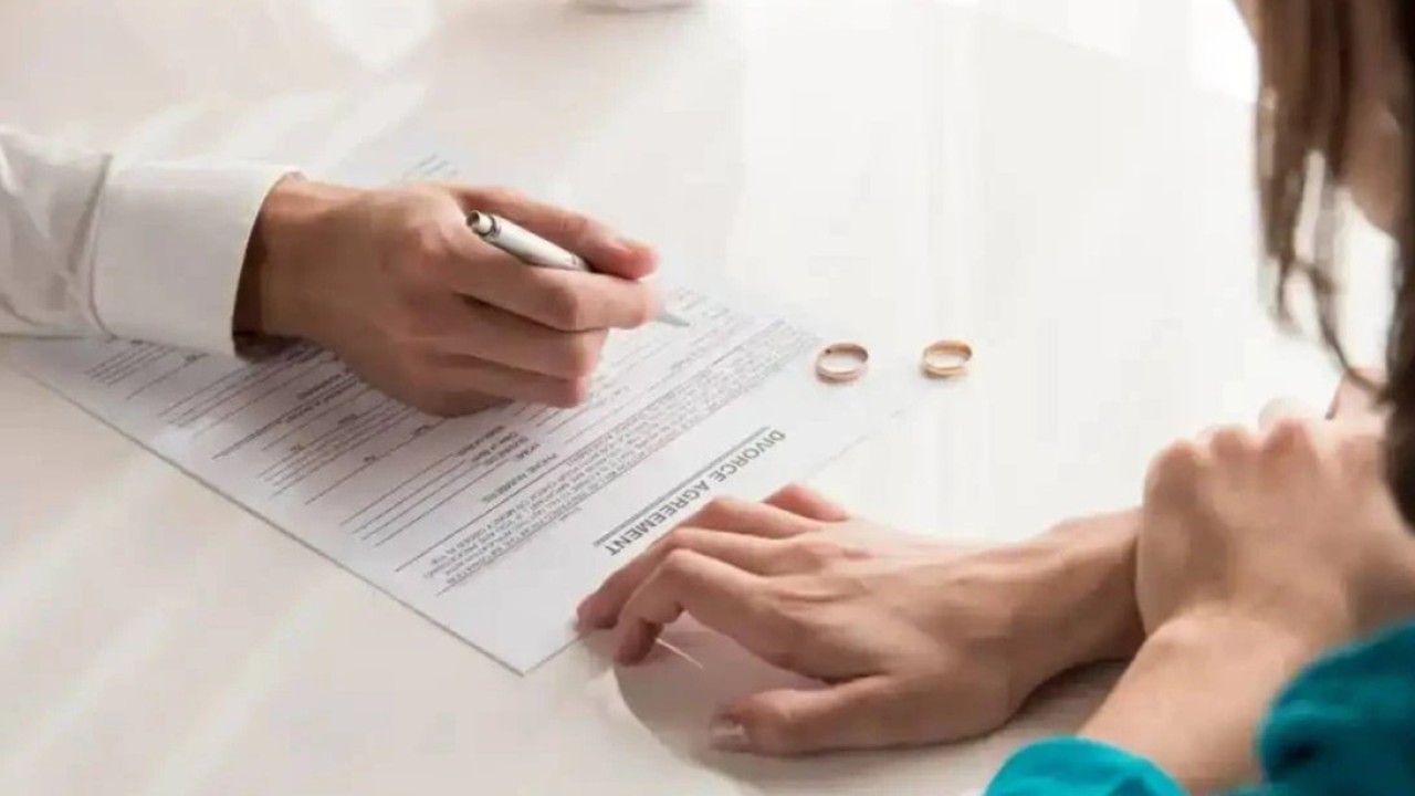 Жамбыл облысының тұрғыны 1991 жылдан бері некеде болғанын таяуда ғана білген