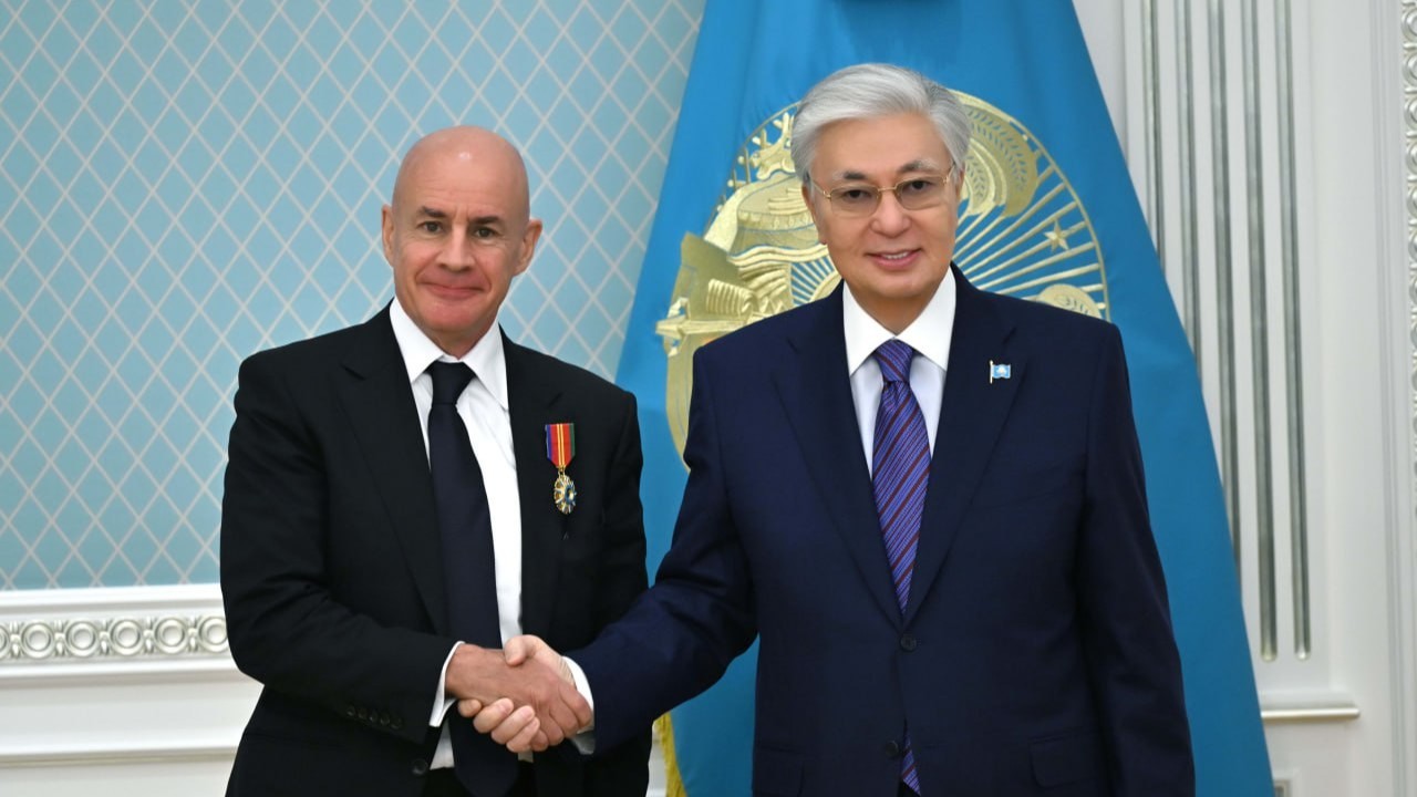 Президент Йохан Элиашты II дәрежелі «Достық» орденімен марапаттады