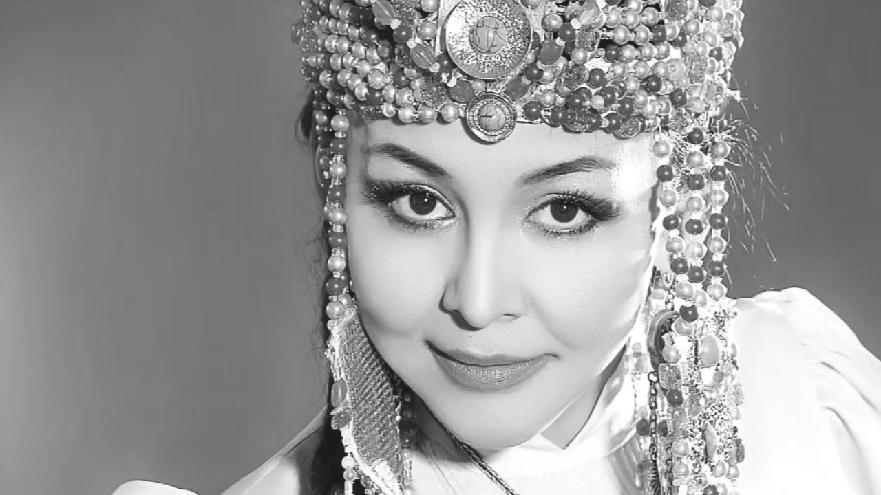 Белгілі әнші Гүлзира Бөкейхан өмірден өтті