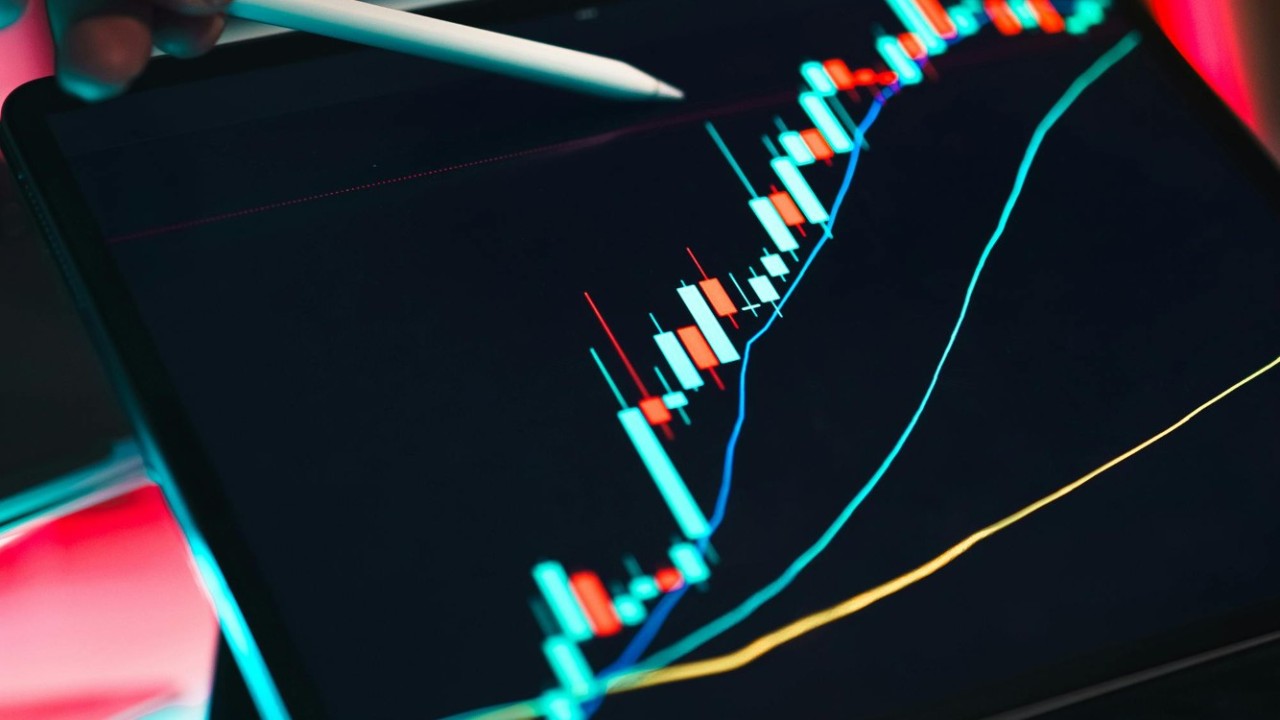 Қазақстан цифрландыруды үдемелі дамыту жолына түсті – Тоқаев