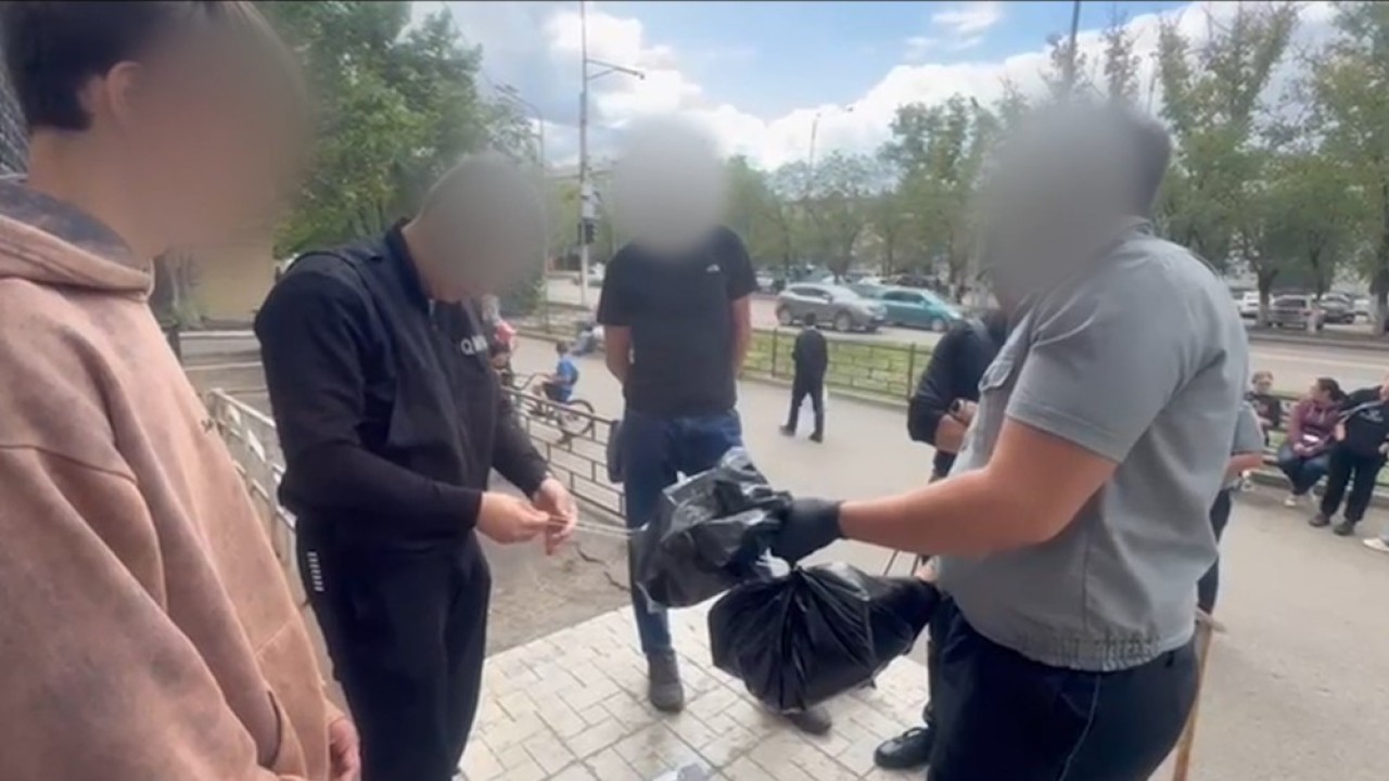 Таиландтан поштамен келген есірткі таратқан қарағандылық студент сотталды