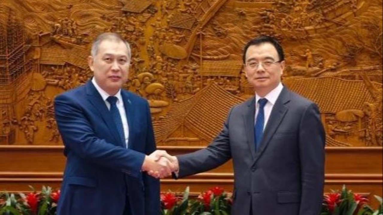 Қытай Қазақстандағы конституциялық реформаларды оң бағалады