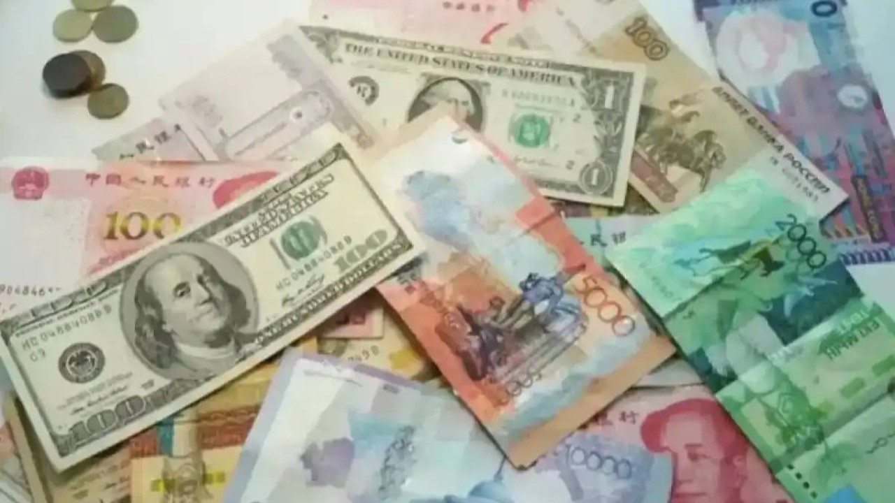 Астанадағы айырбастау пунктеріндегі бүгінгі валюта бағамы