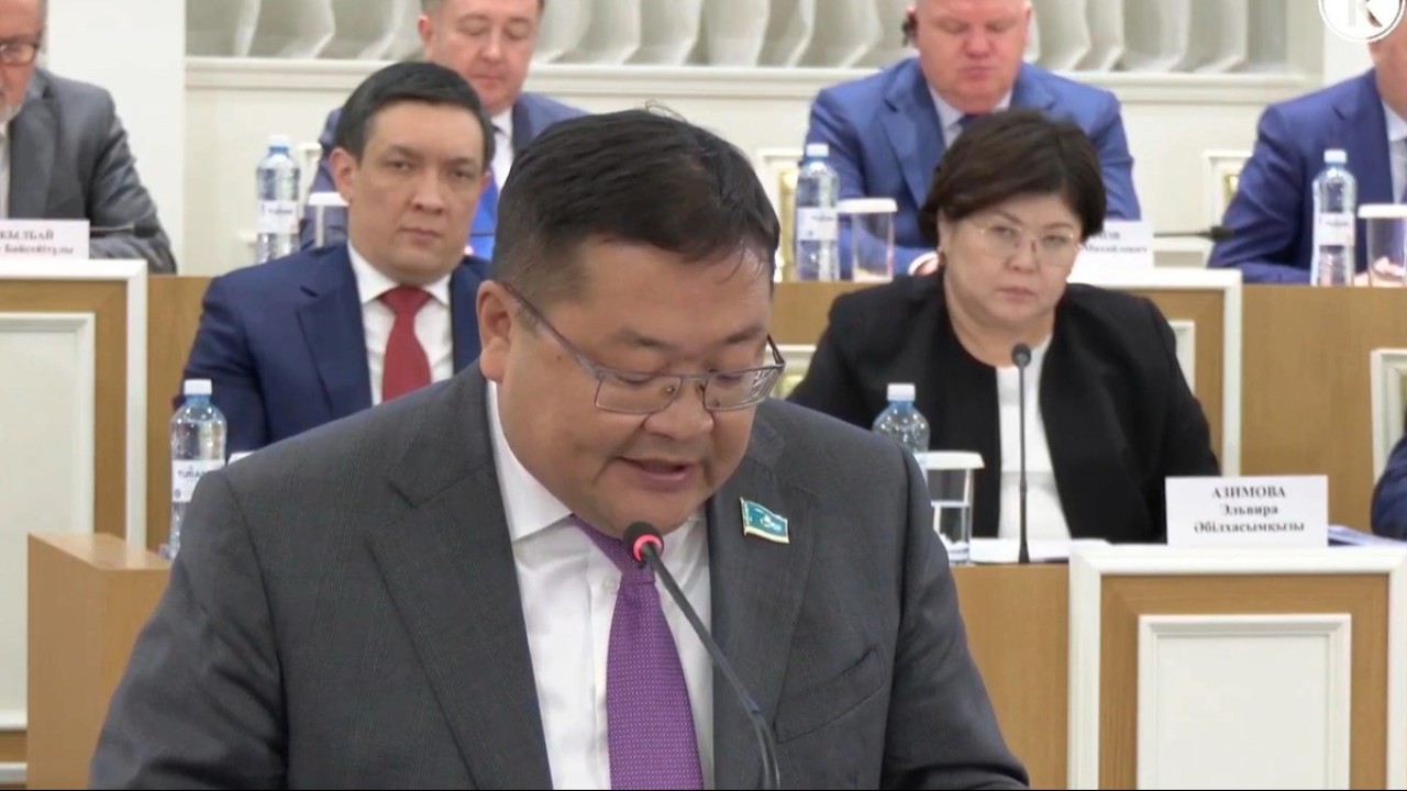 Болашақ Парламенттің қызметтік шеңбері бір жарым еседен астам өседі – Айдос Сарым