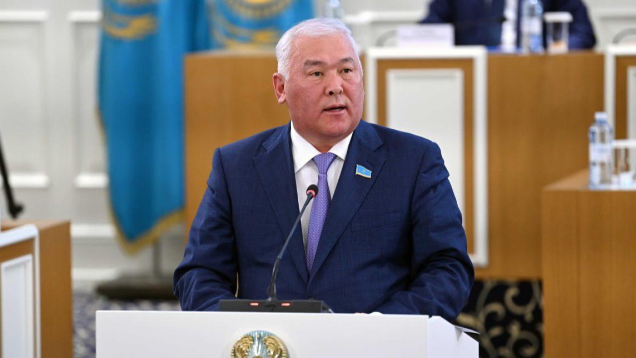 Ата заңдағы референдум ұғымы мен атауына қатысты өзгерістер жасалды – Мұрат Әбенов