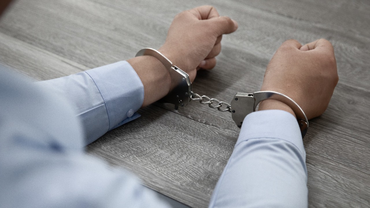 Елордада ұландықтар ер адамды есірткімен ұстады