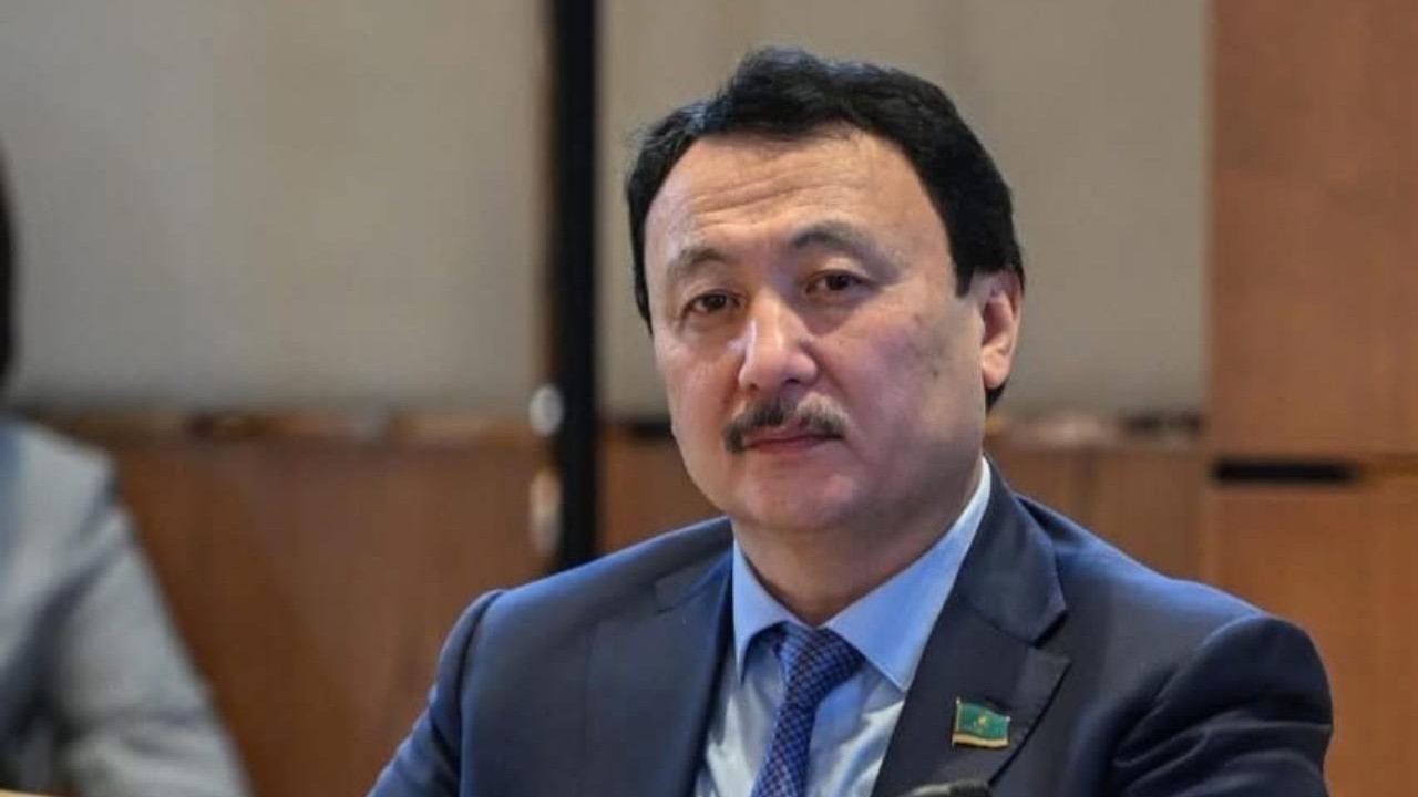 Аманжол Әлтай: Ата заңымызды жетілдіру процесіне барша қазақстандықтар мән беруі қажет