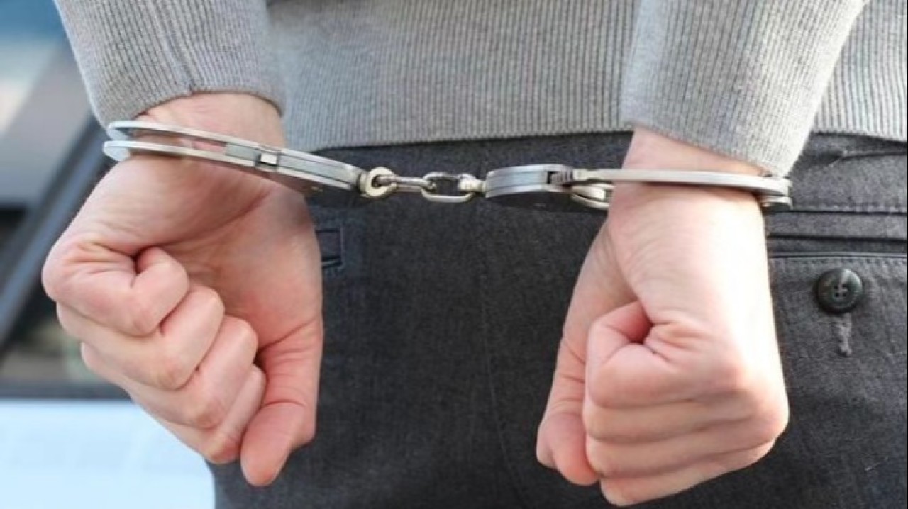 Астанада таныстарына тауарды арзанға сатқан сауда үйінің қызметкері сотталды