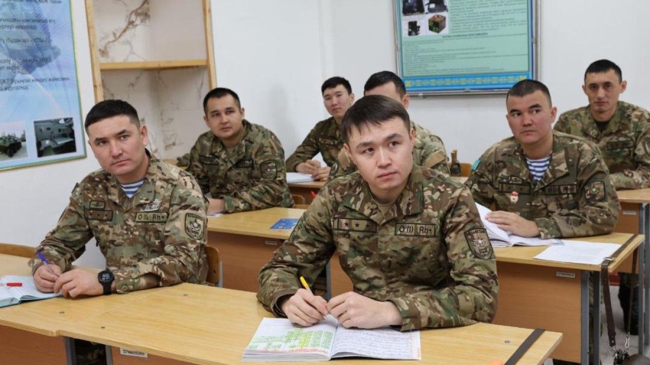 Биыл 800-ден астам запастағы офицер әскери қызметке шақырылады
