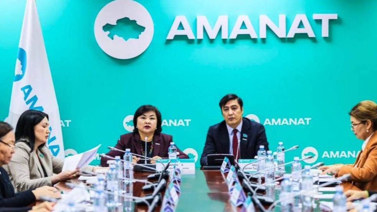 Шолпан Каринова: Конституция жобасы – ел дамуының жаңа бағдарын айқындайтын басты құжат