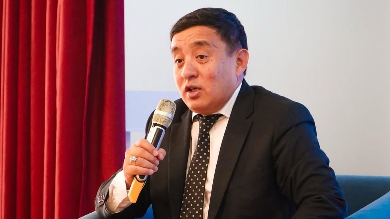 Ата Заңның жаңа жобасының қазақ тілінде түсінікті жазылғаны қуантады – Серікзат Дүйсенғазы