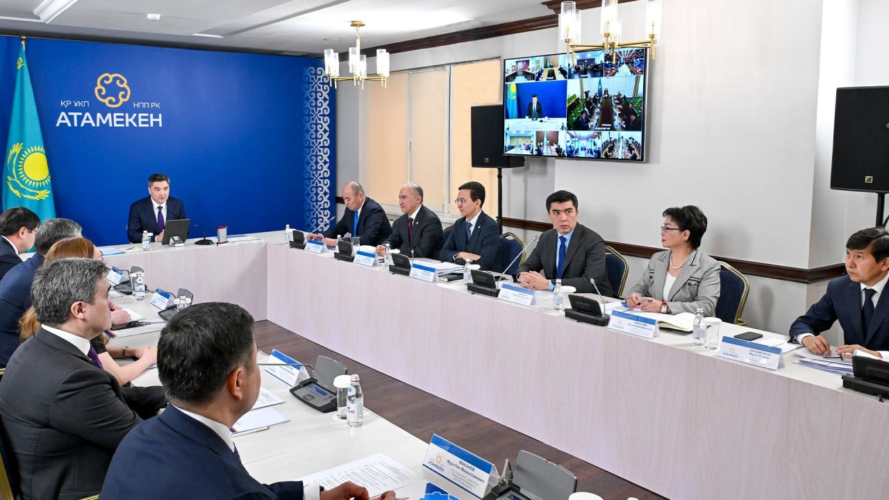 Бектенов: Жаңа Конституция жобасы мемлекет пен бизнес арасында серіктестік орта қалыптастырады