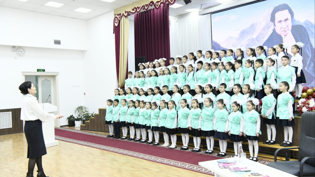 Астанада Мұқағали Мақатаевтың 95 жылдығына арналған республикалық семинар өтті