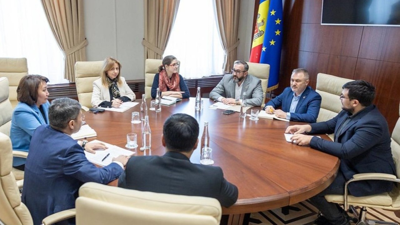 Қазақстанның Молдовадағы елшілігінде жаңа Конституция жобасы талқыланды