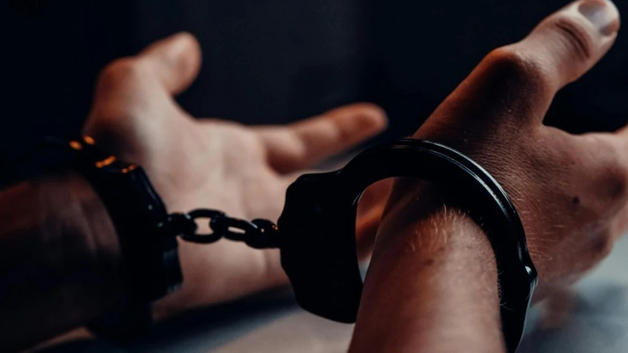 Алаяқтық жасады деп айыпталған қазақстандық Түркиядан экстрадицияланды