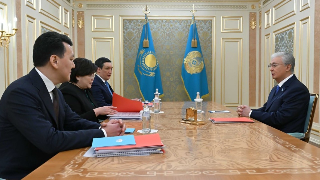 Конституциялық комиссия Президентке жаңа Конституцияның қорытынды жобасын ұсынды