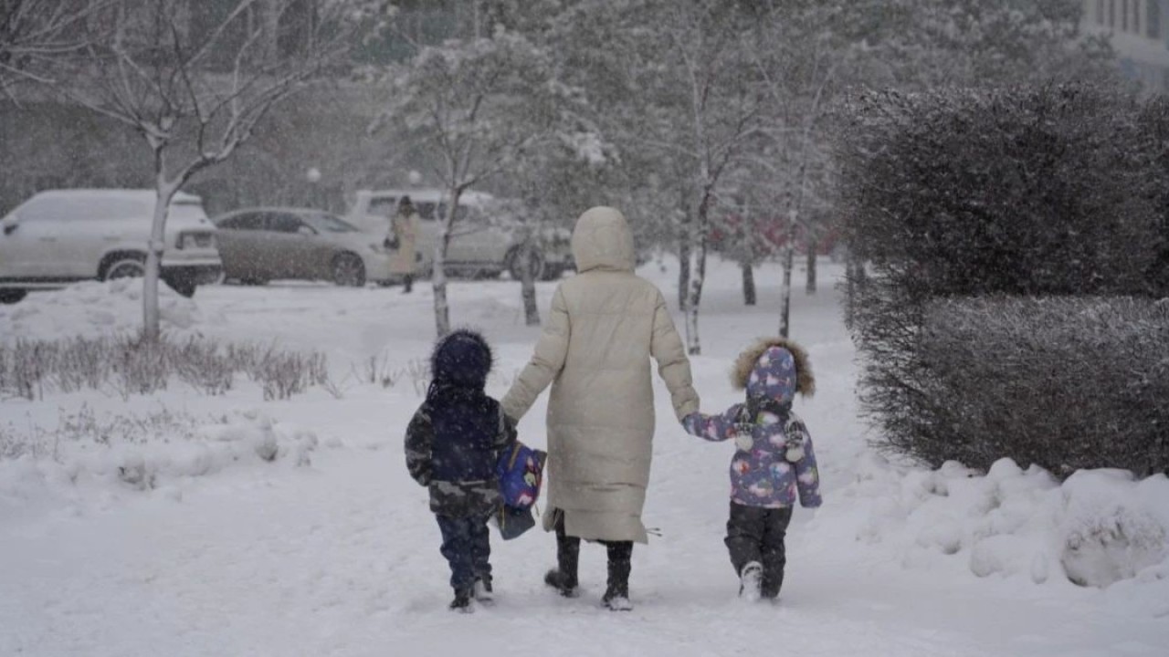 Ертең елордада бірінші ауысымның оқушылары қашықтан оқиды
