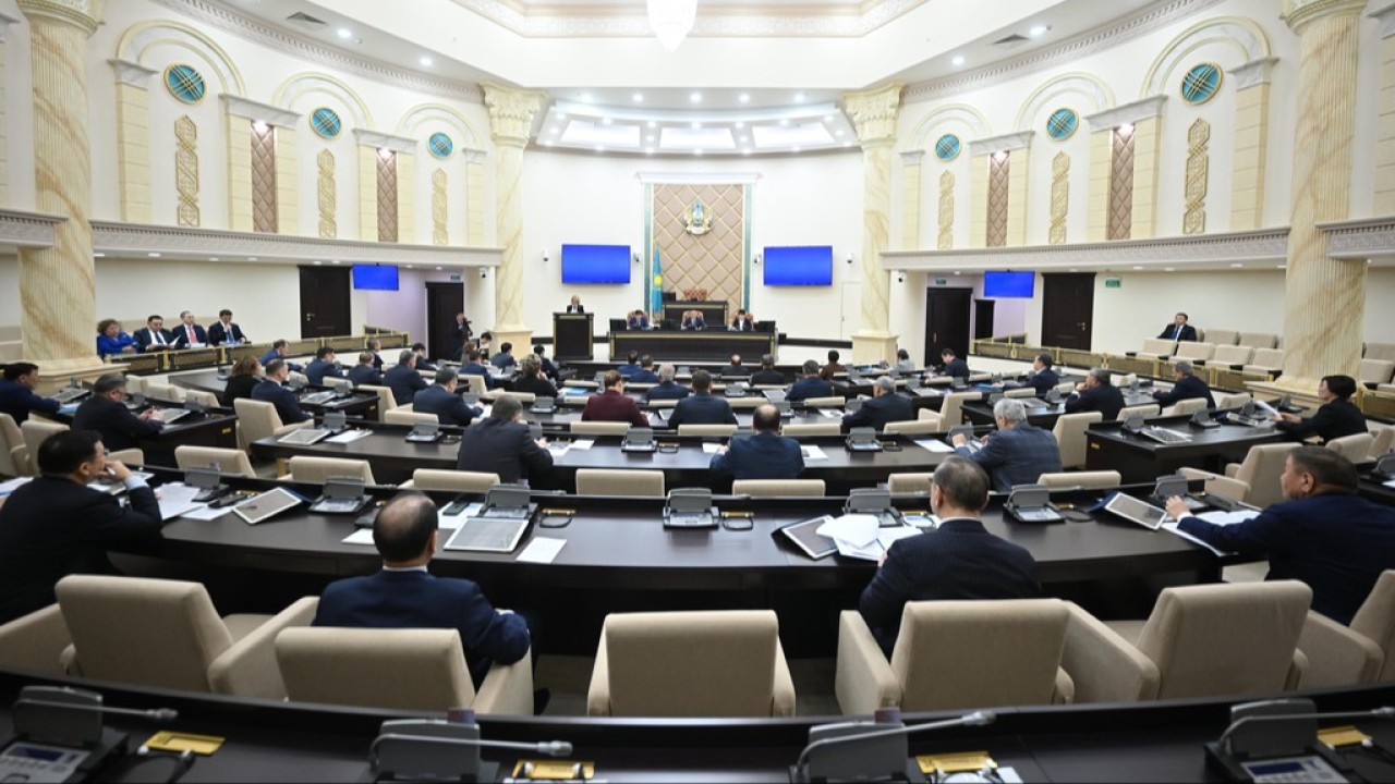 Мәулен Әшімбаев: Жаңа Конституция жобасы бойынша референдум ел дамуының жаңа кезеңін айқындайды