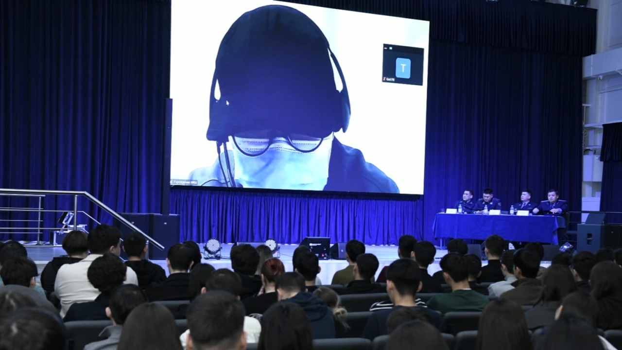 Елорда прокуратурасының бастамасымен: Астанада студенттер үшін құқық бұзушылықтың алдын алу мақсатындағы телекөпір өтті