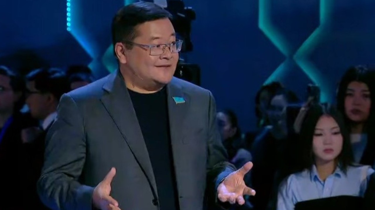 Айдос Сарым: Қазақстан жаңа дәуірге аяқ басты