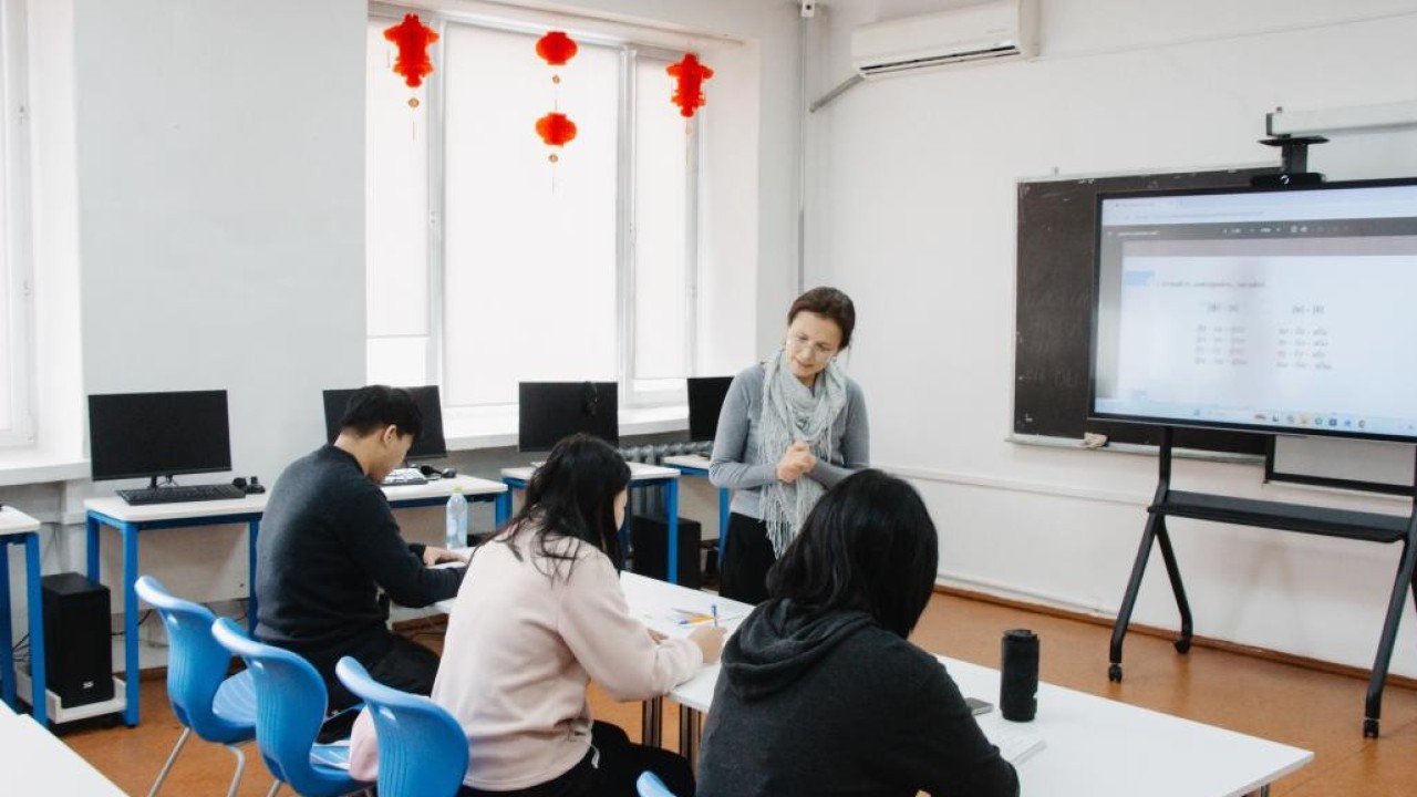 Павлодарда қытайлық студенттер қазақ тілін үйреніп жатыр