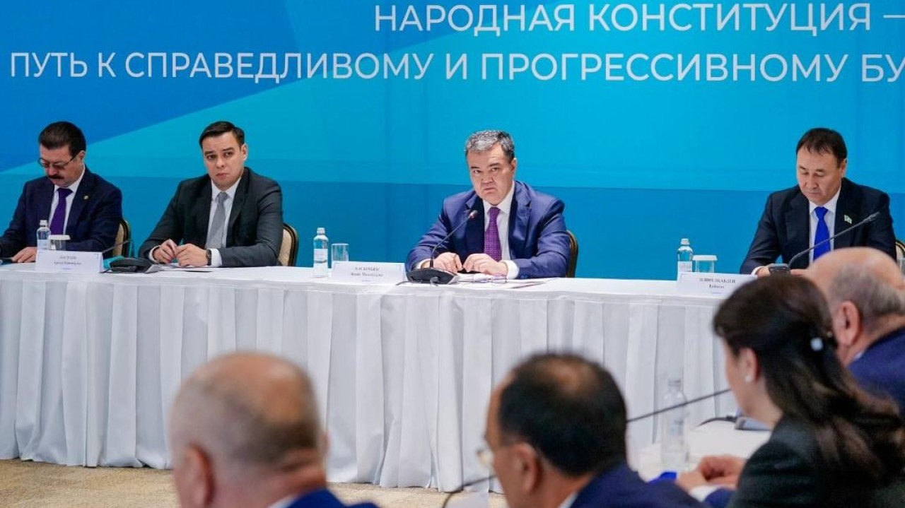 Жеңіс Қасымбек: Жаңа Конституцияның басты мәні – адам және оның құқықтары