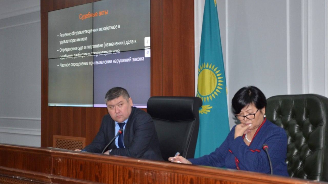 Астанада сайлау және референдум заңнамасын қолдану мәселелері талқыланды