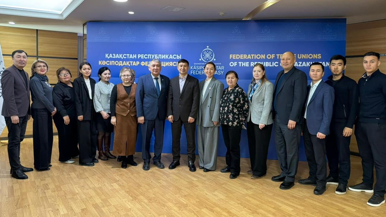 Елордада кәсіподақ филиалдарының өкілдері жаңа Конституция жобасын талқылады