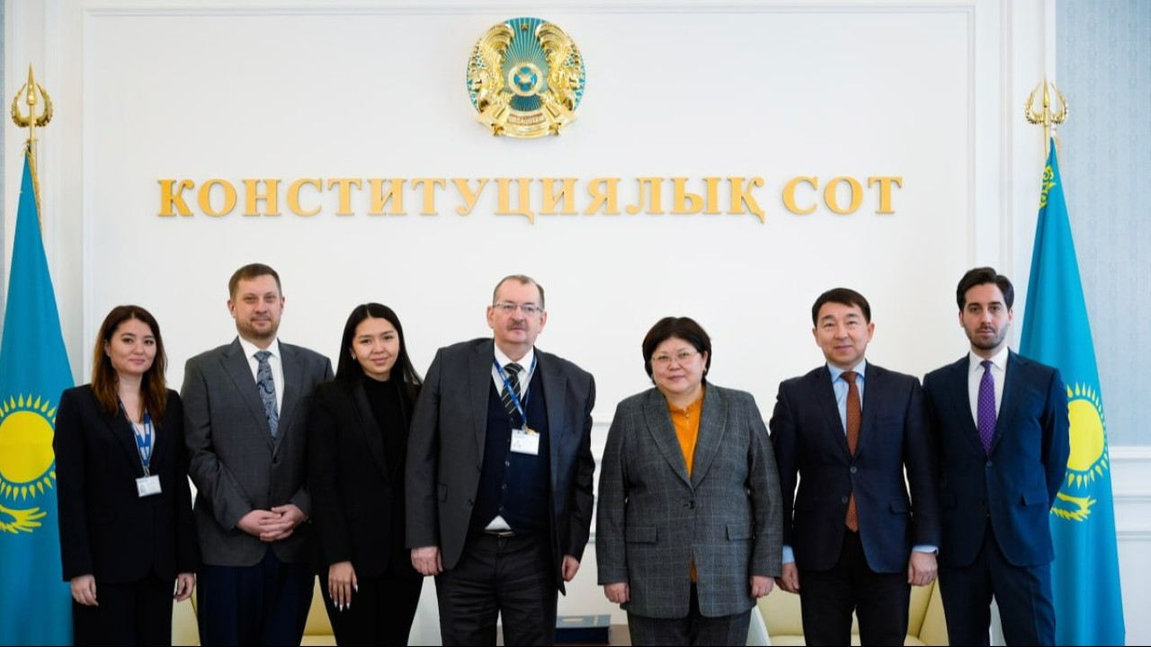Конституциялық сот пен ЕҚЫҰ кеңсесі бірлескен бастамаларды талқылады