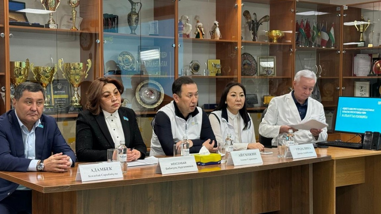 Астанада коалиция өкілдері Ұлттық ғылыми медициналық орталық қызметкерлерімен кездесті