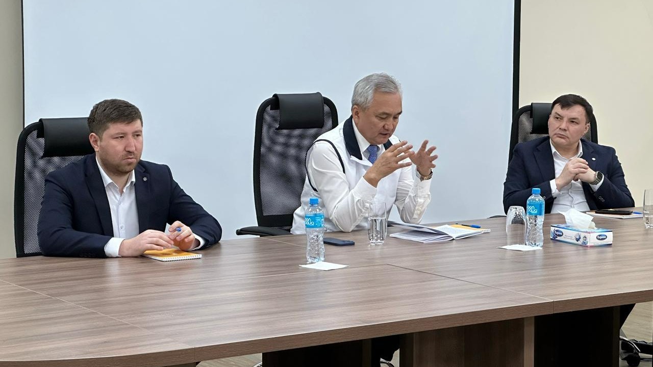 Елордада Alatau City Bank қызметкерлеріне жаңа Конституция жобасы таныстырылды