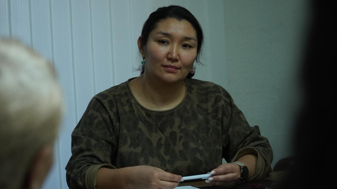 Елордалық белсенді тұрғындар заңгерлерден кеңес алды