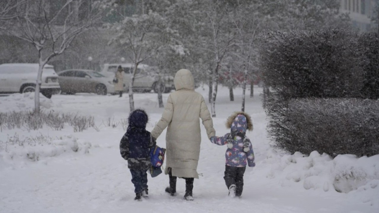 Елордада екінші ауысым оқушылары қашықтан оқиды