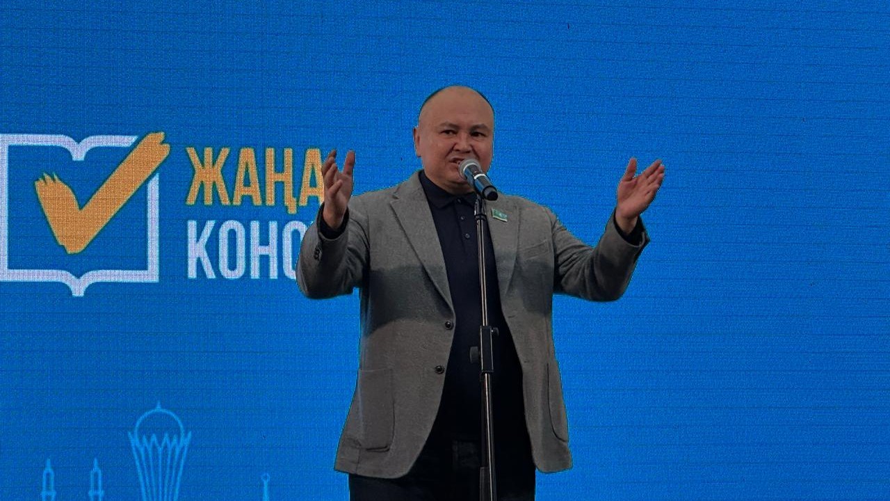 Ерлан Саиров елордалықтарды жаңа Конституцияны қолдауға шақырды