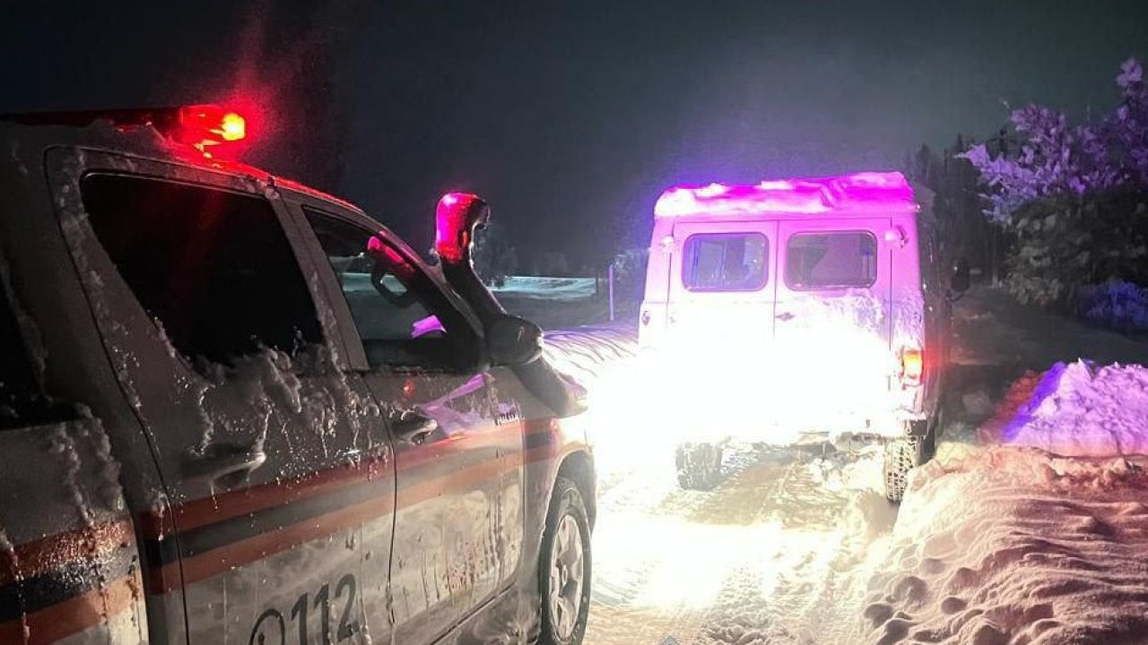 Ақмолада көлігі қарға батып қалған шетелдік қонақтар құтқарылды
