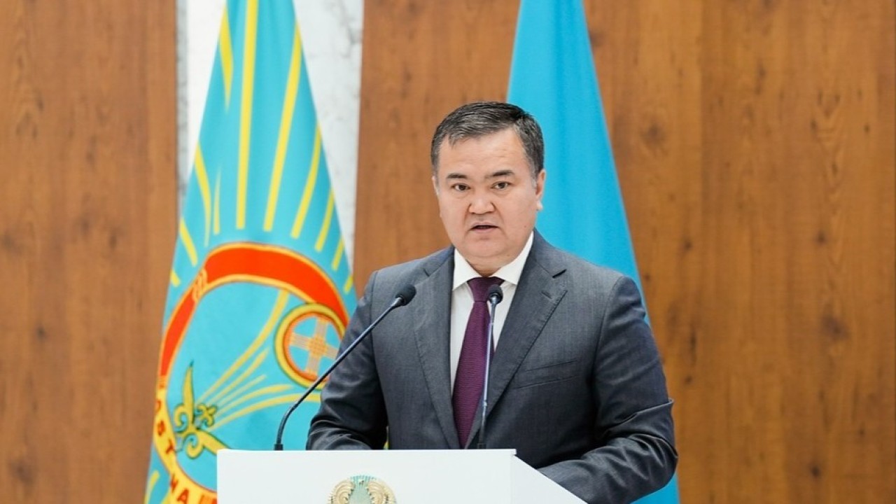 Жеңіс Қасымбек астаналықтарды референдумға қатысып, азаматтық белсенділік танытуға шақырды