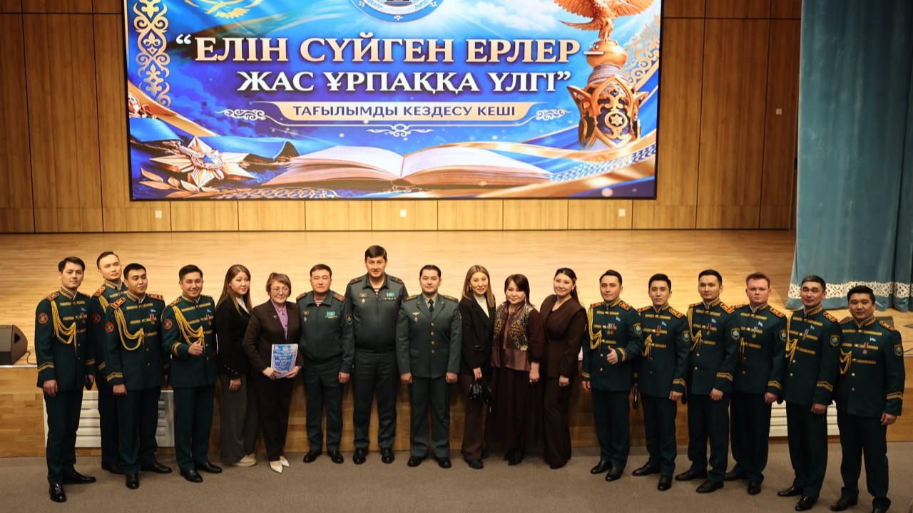 Ұлттық ұлан өкілдері астаналық оқушылармен патриоттық кездесу өткізді