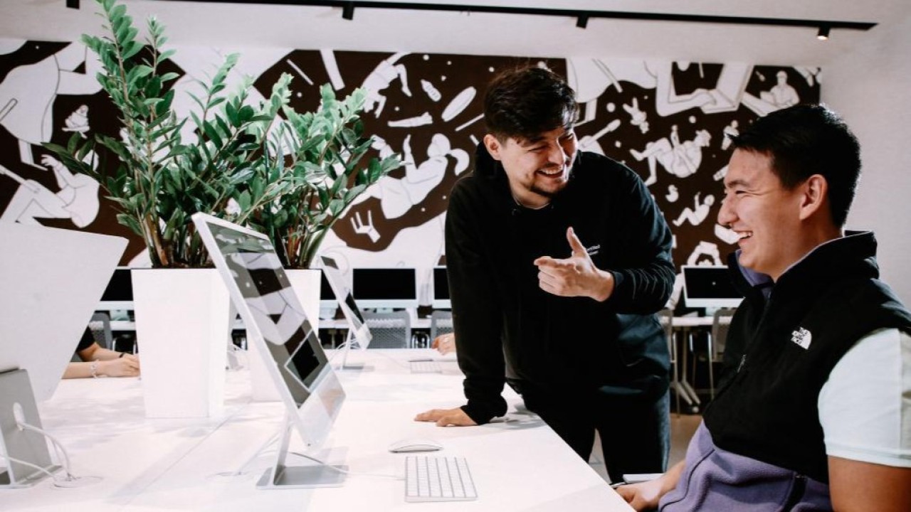 Astana Hub пен Apple тренерлерді оқыту бағдарламасын іске қосты