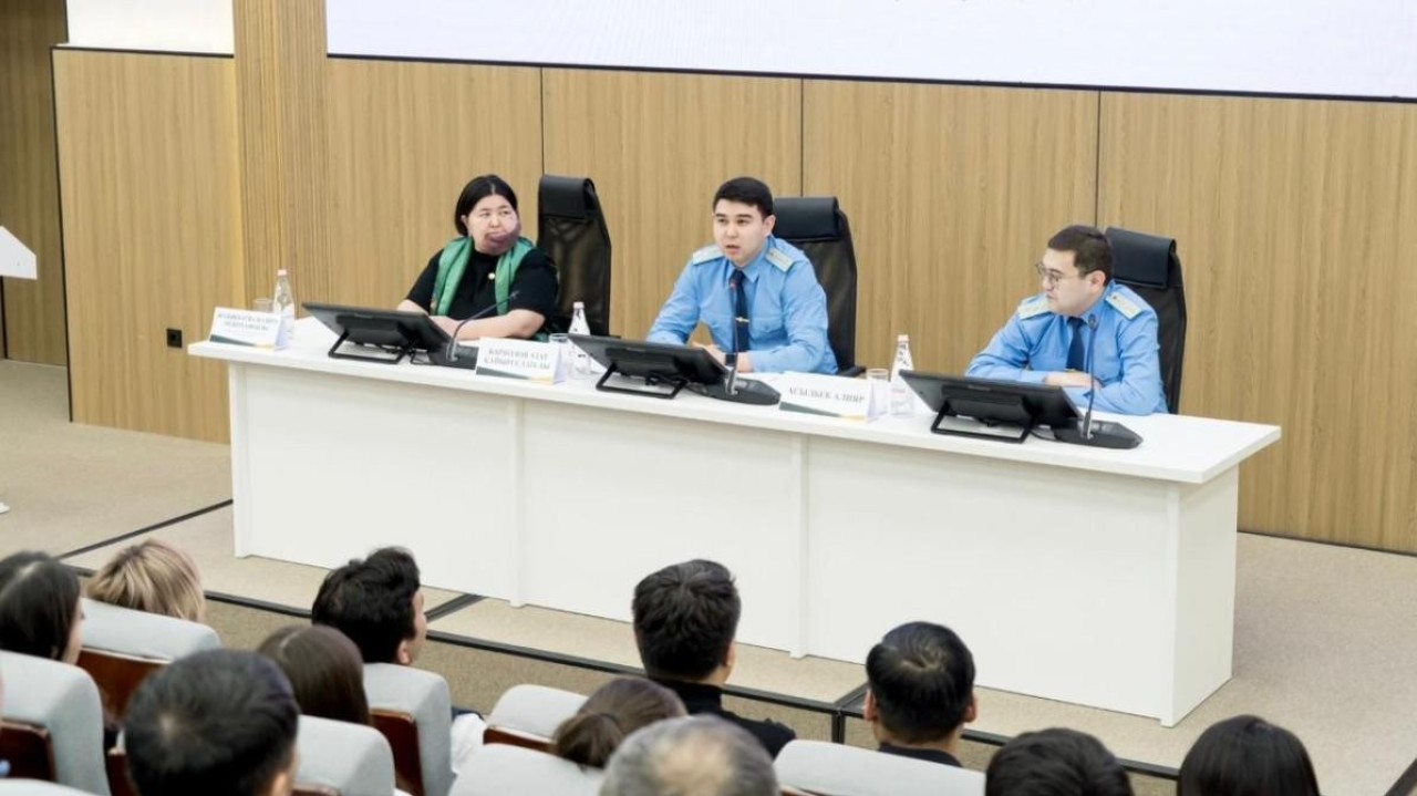 Елорда студенттерімен қылмыстың алдын алу бойынша кездесу өтті