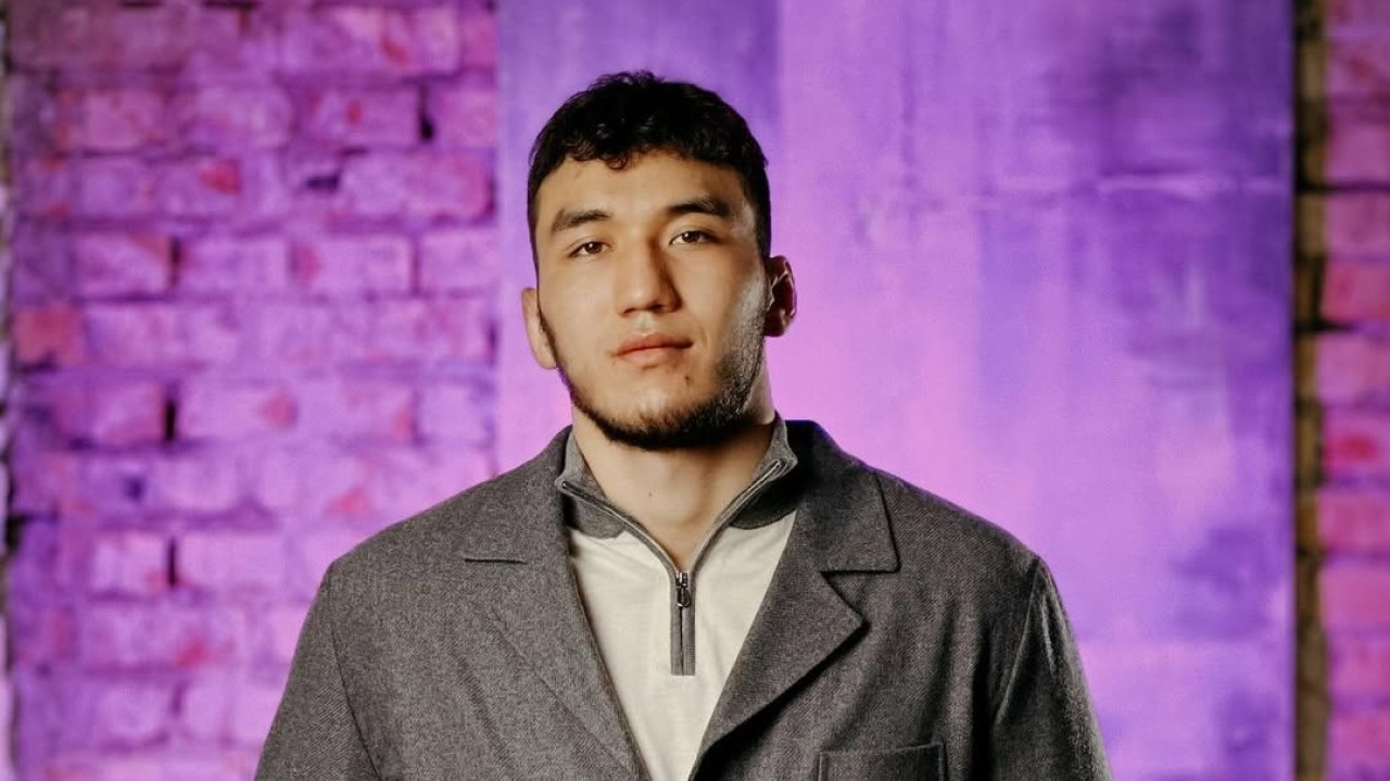 Еркін күрестен тұңғыш әлем чемпионы Ризабек Айтмұқан Астана тұрғындарына тілегін арнады