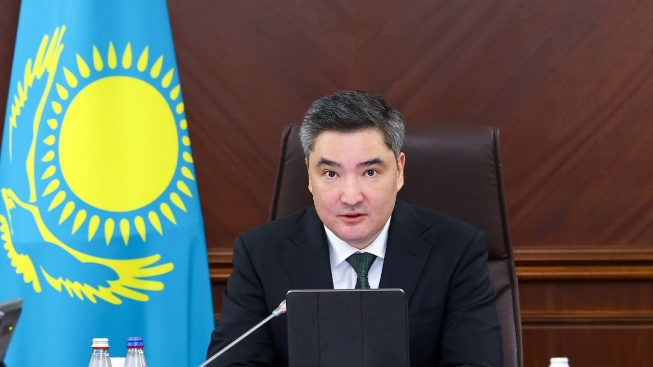 Олжас Бектенов: Жаңарған жыл жұртымыз үшін жасампаз істерге, толайым табысқа толы болсын