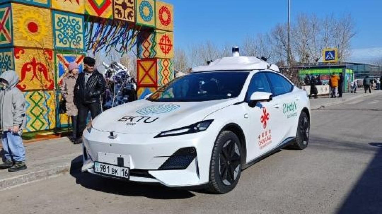 Digital Nauryz: Астанада өздігінен жүретін көлік сынақтан өтті