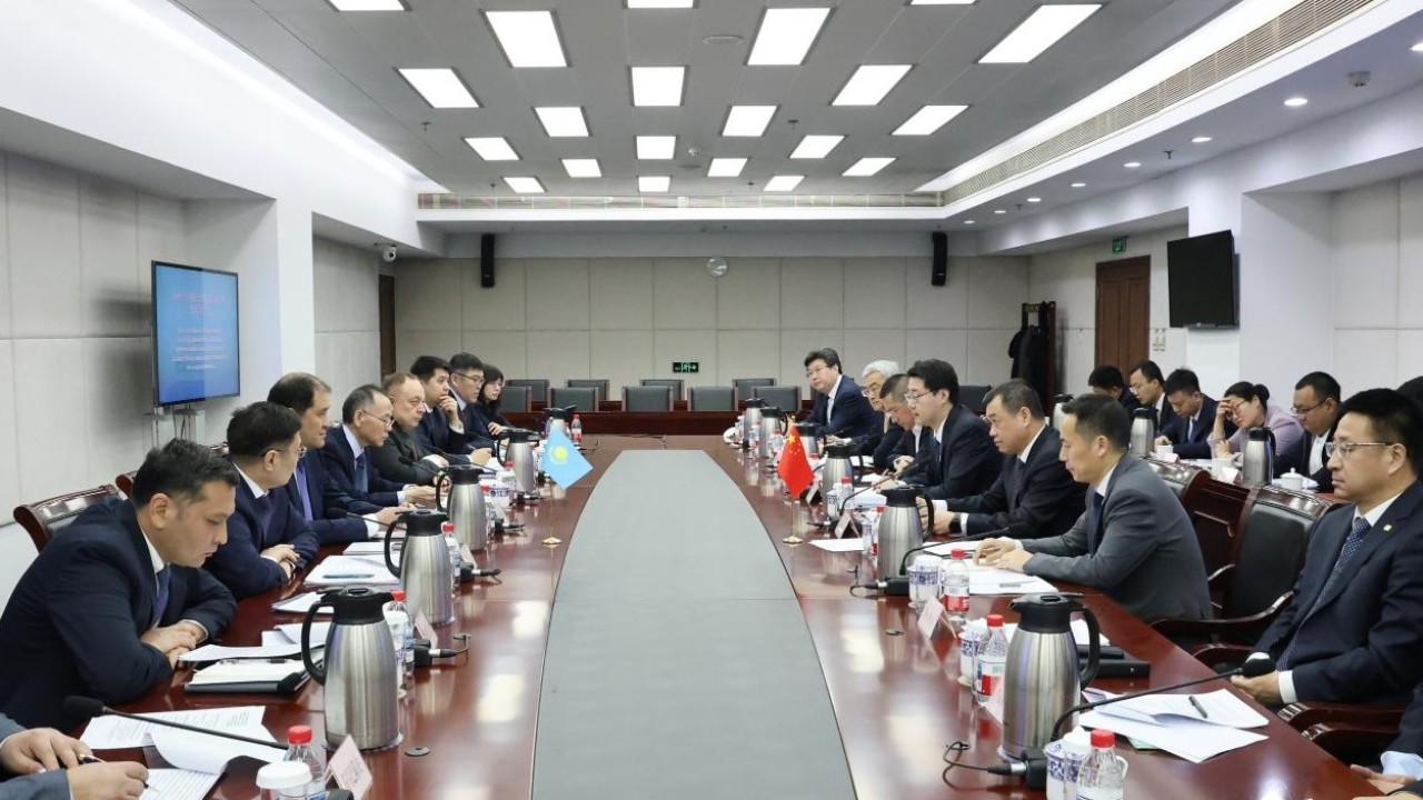 Қазақстан-Қытай: Бейжіңде теміржол көлігі жөніндегі кіші комитеттің 16-отырысы өтті