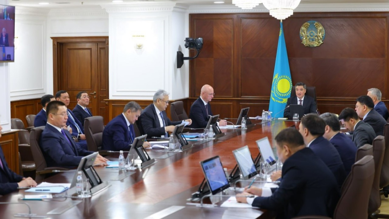 Олжас Бектенов геологиялық барлауға отандық технологияларды енгізу бойынша жұмысты күшейтуді тапсырды