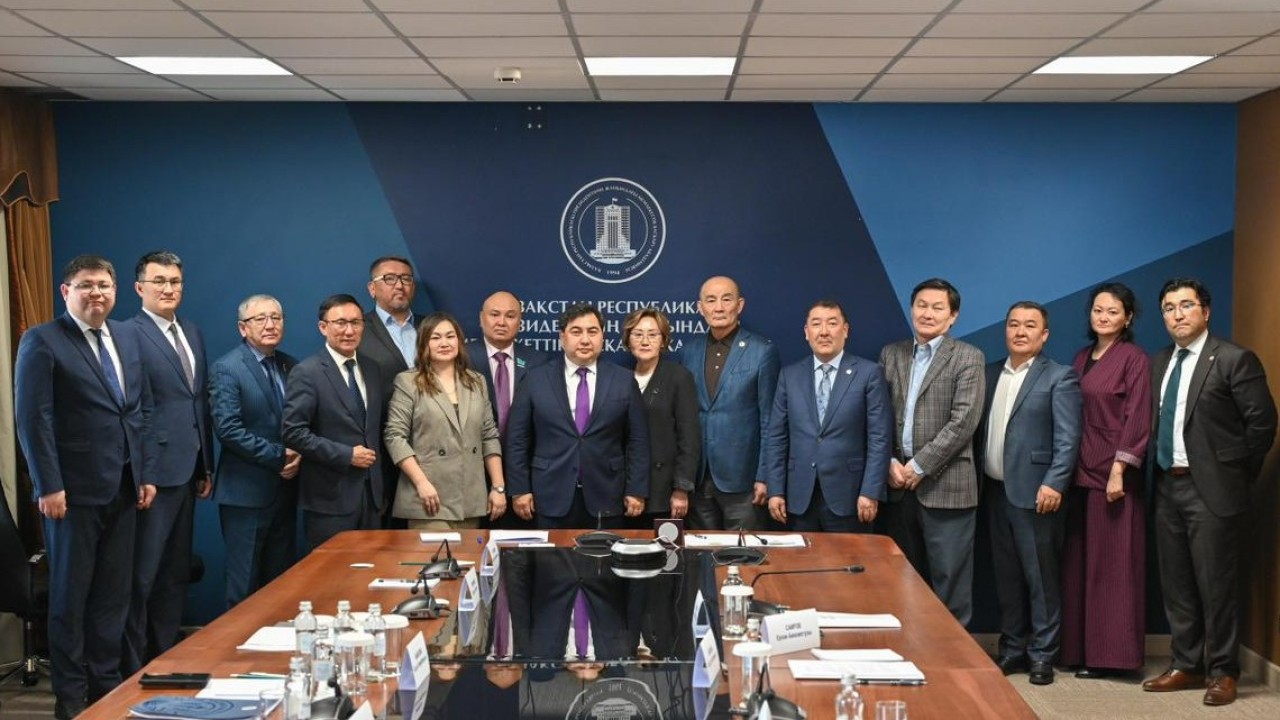 Мемлекеттік қызмет істері агенттігі жанындағы Қоғамдық кеңестің жаңа құрамдағы алғашқы отырысы өтті