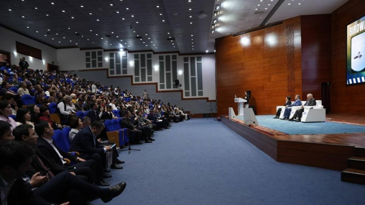 Студенттер суды үнемдеу саласындағы жаңашылдықтармен танысты